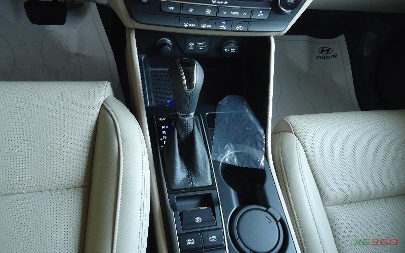 Hyundai Tucson 2.0 Máy dầu