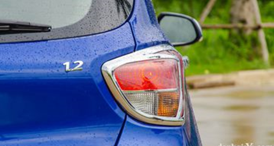 Hyundai i10 2018 màu xanh dương