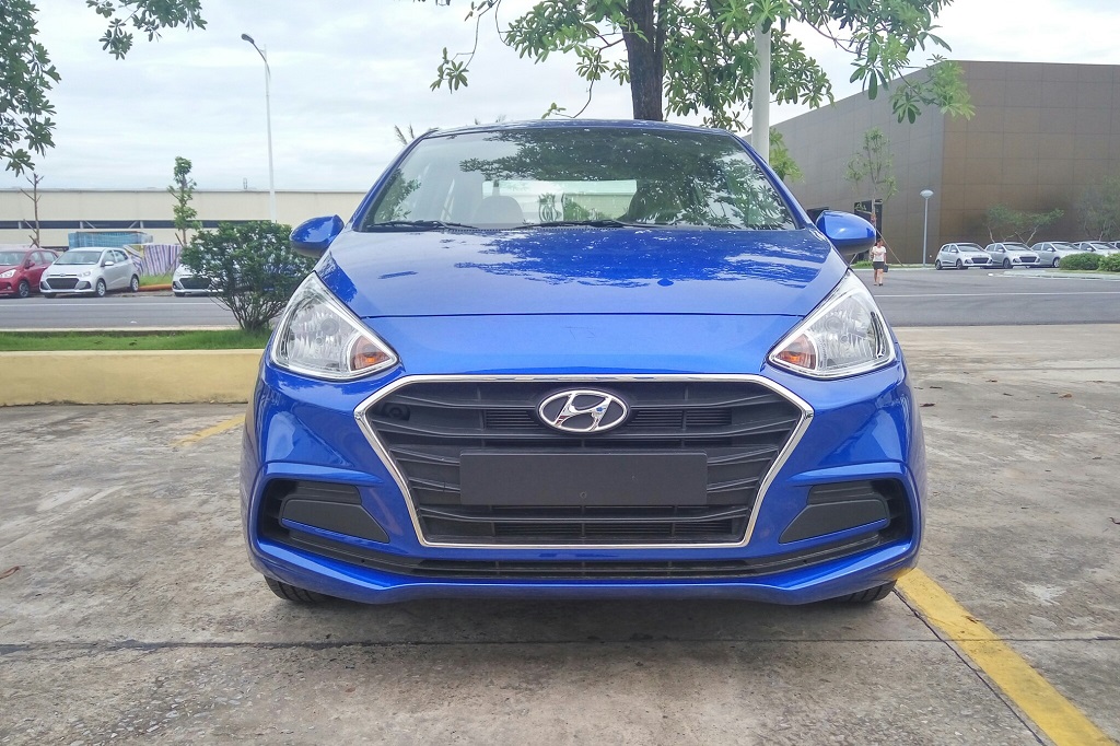 hyundai i1 2018 màu xanh dương